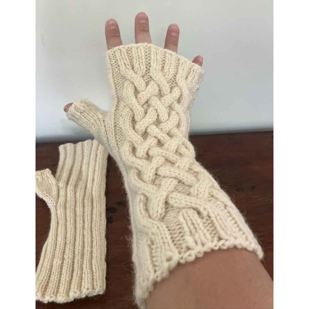Handmade Hand Knit Chunky Cable Ribbed Cream Wool Fingerless Gloves One Size